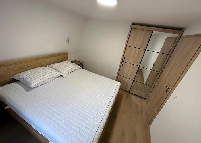 Lady Apartments