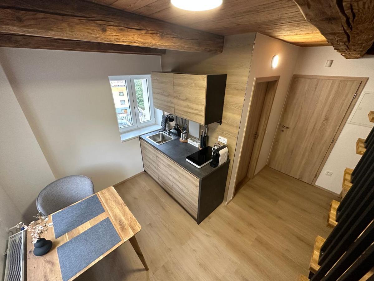 Lady Apartment *